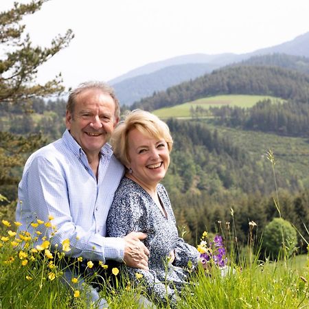 Andre Et Viviane Chatelard - Chambres D'Hotes サン・ボネ・ル・フロワ エクステリア 写真